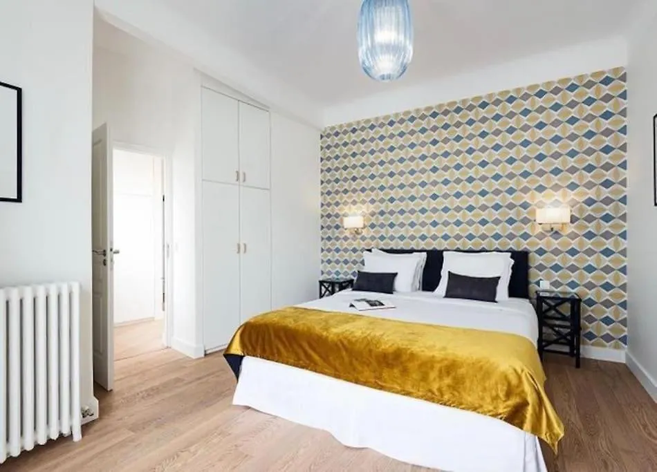 Apartment De Luxe Avec Terrasse Sur Les Champs Elysees Paris