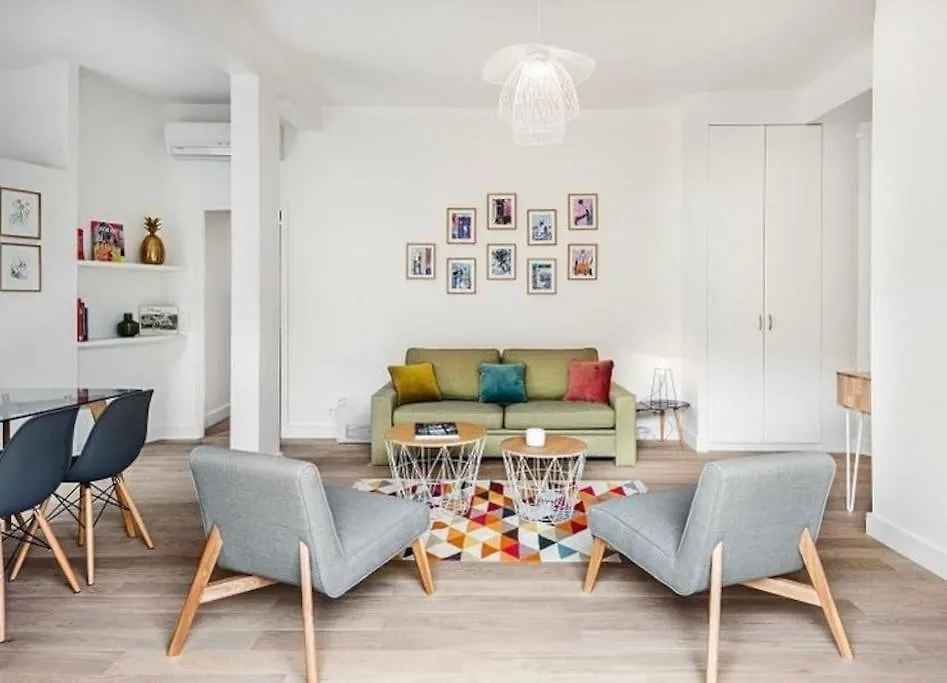 De Luxe Avec Terrasse Sur Les Champs Elysees Apartment Paris